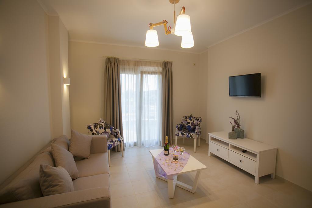 Aktaia Boutique Hotel Ammoudia Oda fotoğraf